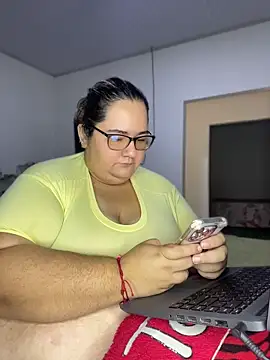 Snapshot of marianacooper1234 chatting on 05/14/26, 02:25 marianacooper1234 online show from 05/14/26, 02:25