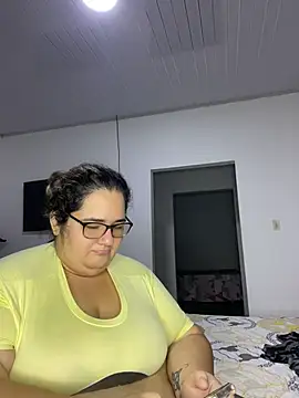 Snapshot of marianacooper1234 chatting on 05/26/26, 05:27 marianacooper1234 online show from 05/26/26, 05:27