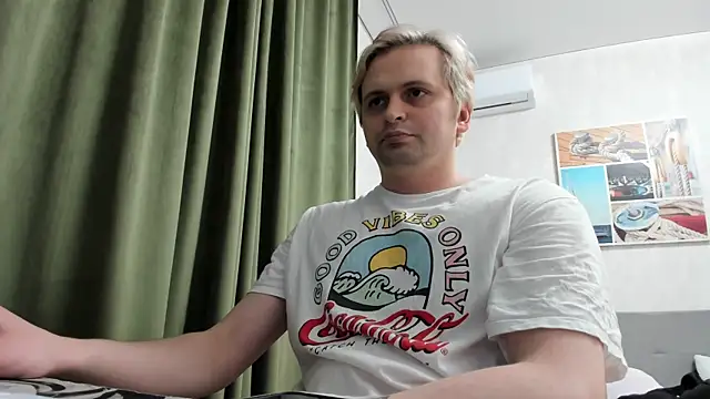 suuuuuus dol online show from 05/20/26, 08:39
