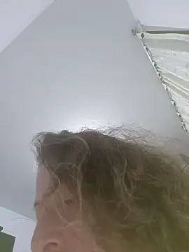 Nikki milf69 online show from 05/20/26, 04:20