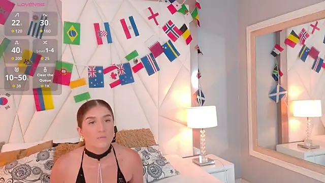 IsabelleMilan online show from 06/24/26, 09:23