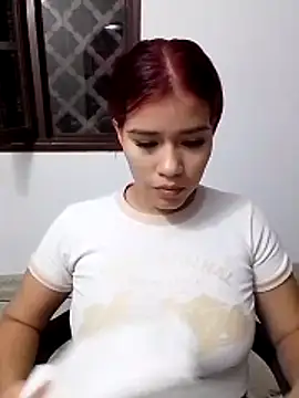 Snapshot of KaseyRosse chatting on 06/30/26, 01:38 KaseyRosse online show from 06/30/26, 01:38