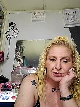 NutNmyGUTdaddy online show from 06/04/26, 09:58