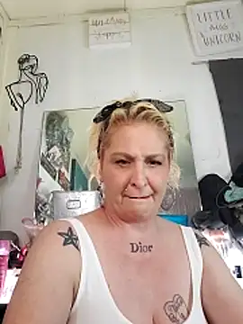 NutNmyGUTdaddy online show from 06/03/26, 10:05