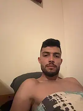 Snapshot of Z-man- chatting on 07/04/26, 11:20 Z-man- online show from 07/04/26, 11:20