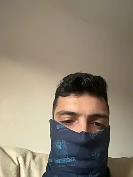 Snapshot of Z-man- chatting on 07/15/26, 06:15 Z-man- online show from 07/15/26, 06:15