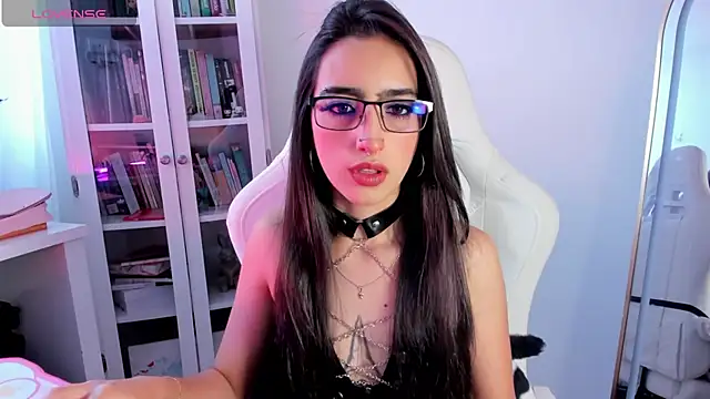 Snapshot of AgathaBlair chatting on 06/01/26, 04:17 AgathaBlair online show from 06/01/26, 04:17