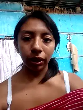 gatita2212 online show from 05/18/26, 02:00