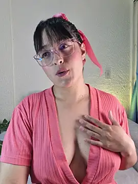 soofiathooner online show from 05/23/26, 03:49