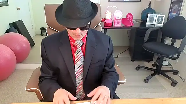 hotdadbod online show from 03/06/26, 09:43