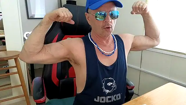 Snapshot of hotdadbod chatting on 02/19/25, 09:47 hotdadbod online show from 02/19/25, 09:47