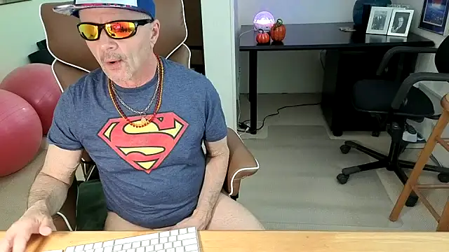 hotdadbod online show from 10/27/25, 07:48