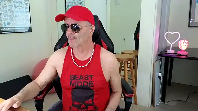 Snapshot of hotdadbod chatting on 01/30/25, 09:25 hotdadbod online show from 01/30/25, 09:25
