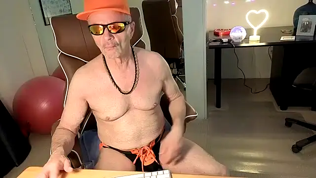 hotdadbod online show from 01/05/26, 09:40