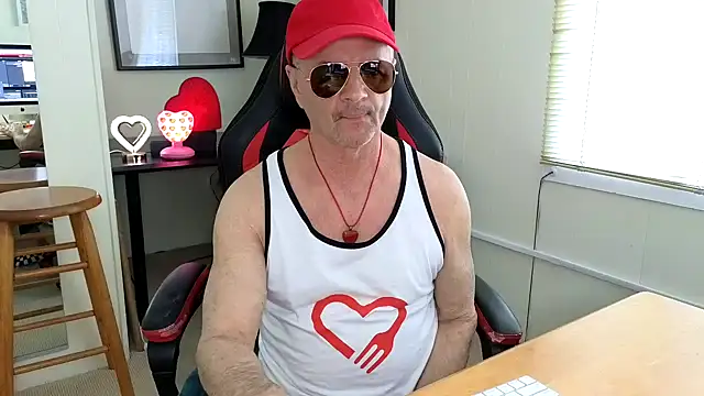 Snapshot of hotdadbod chatting on 02/21/25, 09:11 hotdadbod online show from 02/21/25, 09:11