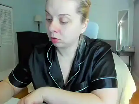 Snapshot of Laviora chatting on 06/01/26, 08:41 Laviora online show from 06/01/26, 08:41