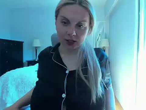 Laviora online show from 05/27/26, 11:01
