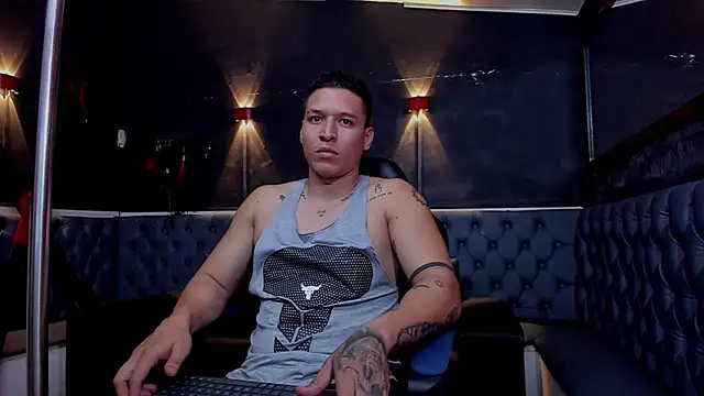 lucassimone  online show from 05/16/26, 04:00