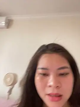 Snapshot of Lucky_xiao chatting on 06/08/26, 12:38 Lucky xiao online show from 06/08/26, 12:38