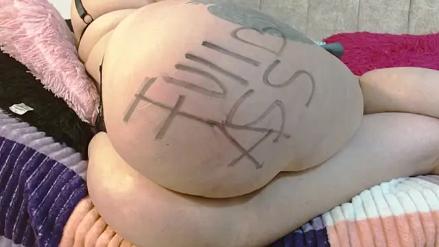 Melanie Messy Nasty online show from 05/12/26, 09:43