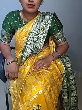 Snapshot of saina_baby chatting on 05/18/26, 04:18 saina baby online show from 05/18/26, 04:18