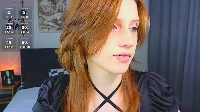 Snapshot of vampi_queen chatting on 06/27/26, 08:37 vampi queen online show from 06/27/26, 08:37