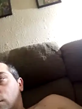 Snapshot of Johnathanleenol chatting on 06/15/26, 04:45 Johnathanleenol online show from 06/15/26, 04:45