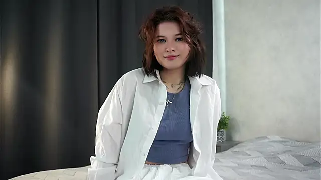 AlesiaPeasel online show from 05/22/26, 12:25
