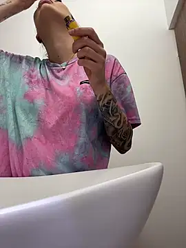BabyyGirll  online show from 05/23/26, 04:11