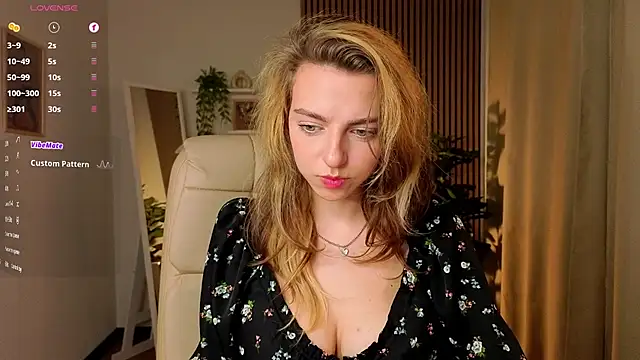 CherryCl0ud online show from 05/26/26, 02:42