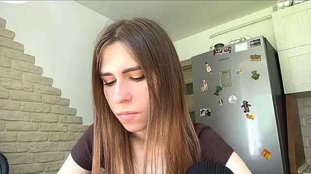 ZaraGuyette online show from 05/16/26, 12:04