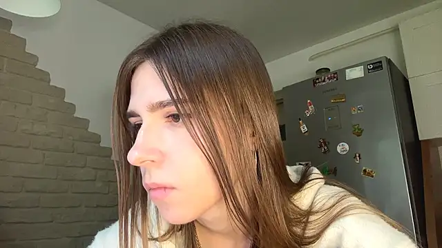 Snapshot of ZaraGuyette chatting on 07/07/26, 05:10 ZaraGuyette online show from 07/07/26, 05:10
