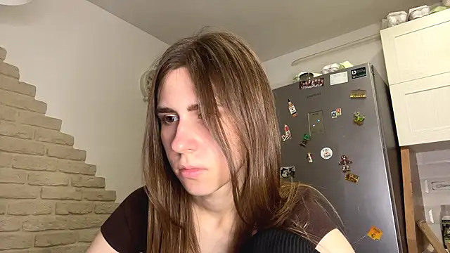 ZaraGuyette online show from 05/17/26, 11:05
