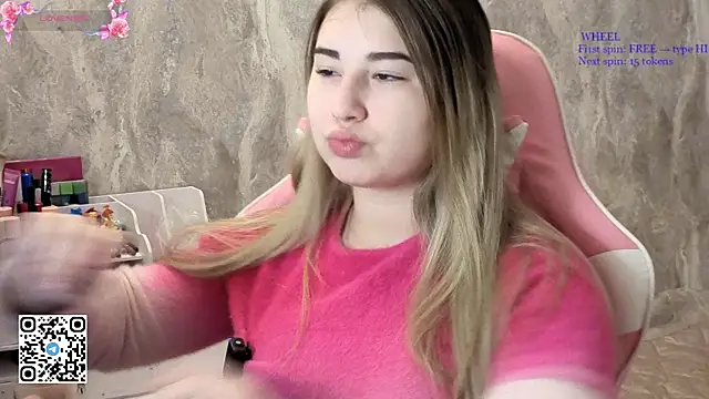softiekitty online show from 06/07/26, 03:06