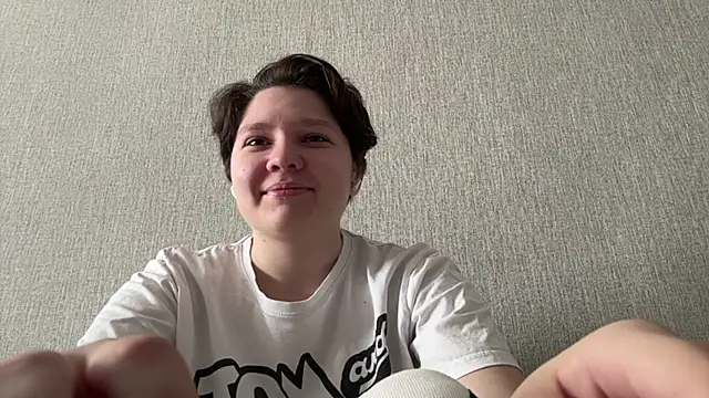LizCumens online show from 05/23/26, 12:42