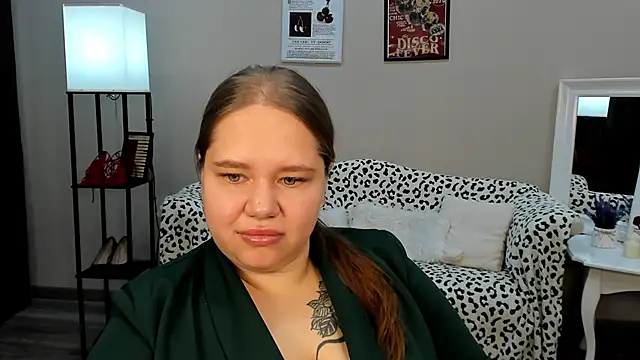 DianaKristol online show from 05/17/26, 05:29