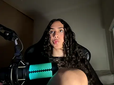 Snapshot of marquezaaa chatting on 05/26/26, 01:37 marquezaaa online show from 05/26/26, 01:37