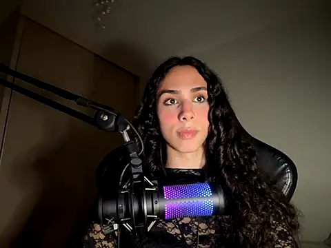 Snapshot of marquezaaa chatting on 05/20/26, 01:35 marquezaaa online show from 05/20/26, 01:35