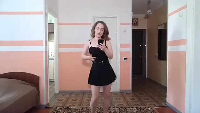 JulianeHedgpeth online show from 05/25/26, 11:20