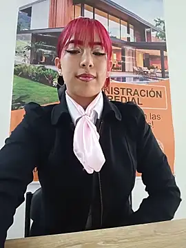 Snapshot of JULIETH__05 chatting on 05/19/26, 04:47 JULIETH 05 online show from 05/19/26, 04:47