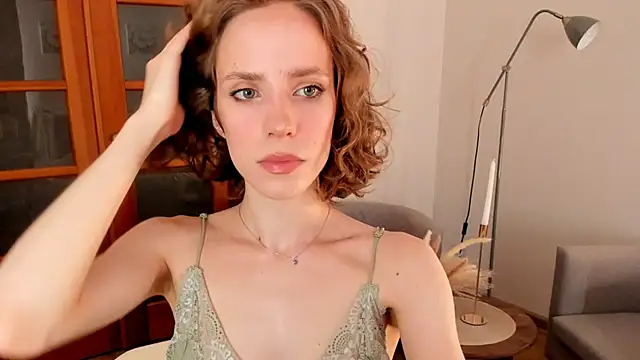 Snapshot of imogensy chatting on 06/21/26, 02:34 imogensy online show from 06/21/26, 02:34