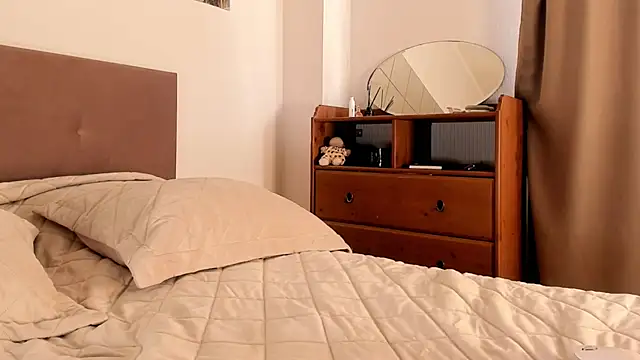 Snapshot of imogensy chatting on 07/06/26, 02:35 imogensy online show from 07/06/26, 02:35