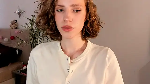 Snapshot of imogensy chatting on 05/30/26, 02:12 imogensy online show from 05/30/26, 02:12