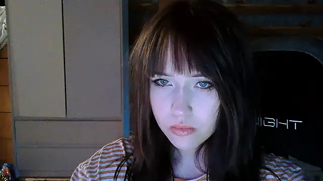 NoirEva online show from 05/22/26, 05:33