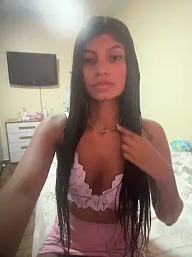bruna carvalhohott online show from 05/18/26, 05:07