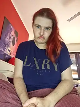 ReadHeardWifee online show from 05/17/26, 01:33