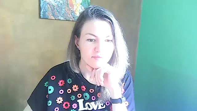Margarett online show from 05/22/26, 10:24