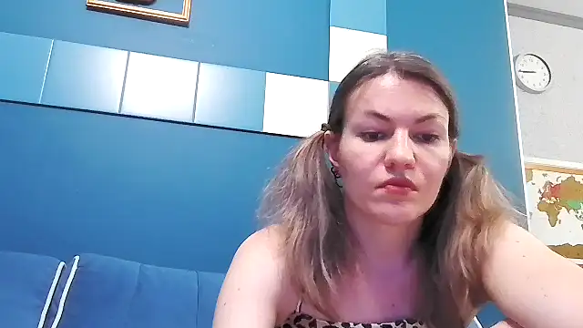 Margarett online show from 05/23/26, 05:45