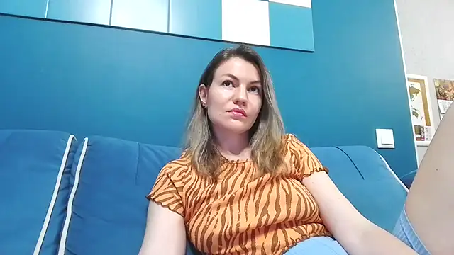 Margarett online show from 05/13/26, 04:58