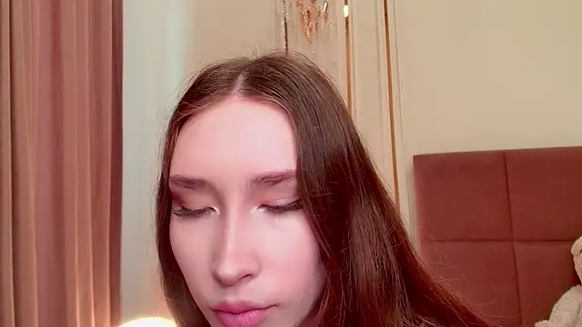lalisabrown online show from 05/18/26, 04:07